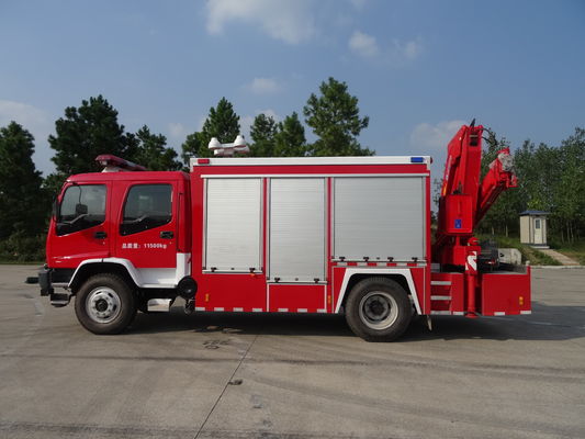 ISUZU 177kw 4X2 Fire Safety Truck Vehicle High Capacity With 5 Ton Crane