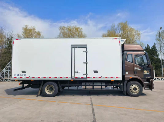 FAW J6L Engineering Emergency Vehicle , Refrigerated Body Trucks 213kw Diesel Fuel Type